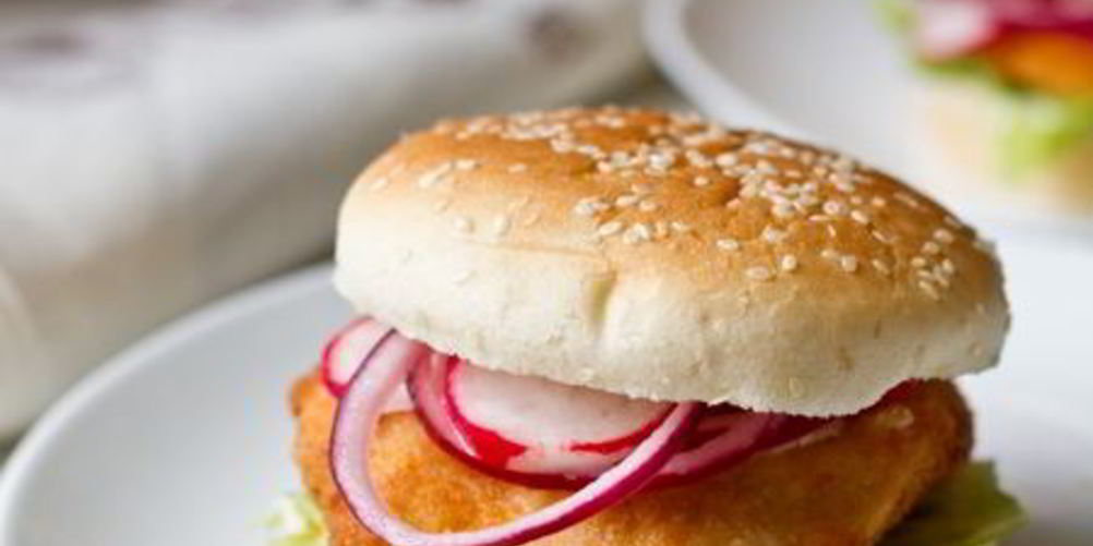 Как приготовить сэндвичи с куриным филе в хрустящей панировке