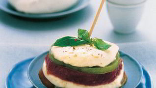 Рецепт Сэндвичей с моцареллой, маринованным тунцом и зелеными помидорами