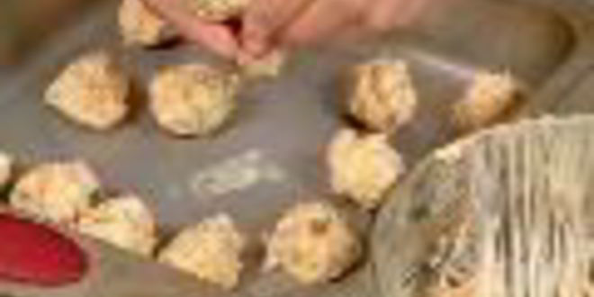 Рецепт сырных шариков с морковью и орехами