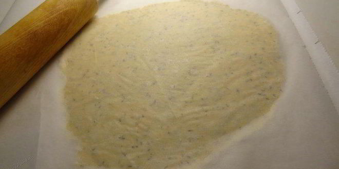 Рецепт сырного теста с тимьяном для несладких тартов, пирогов и тарталеток