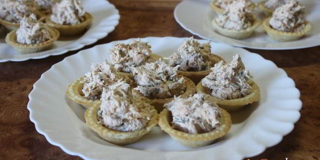 Рецепт тарталеток с красной рыбой и сыром