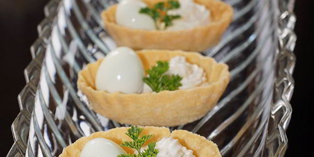 Как приготовить тарталетки с перепелиными яйцами