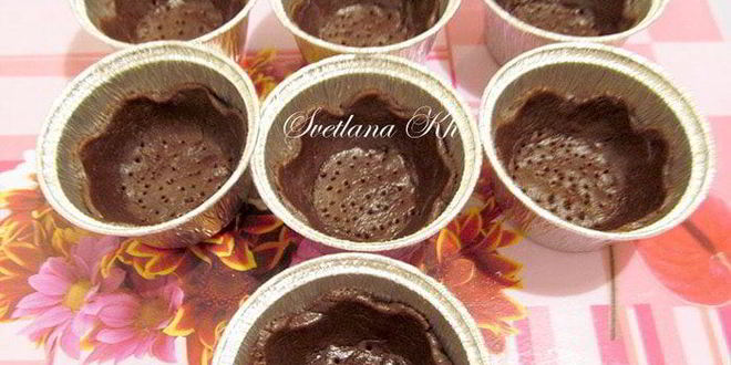 Рецепт тарталеток с шоколадно-ореховой карамелью и сливками