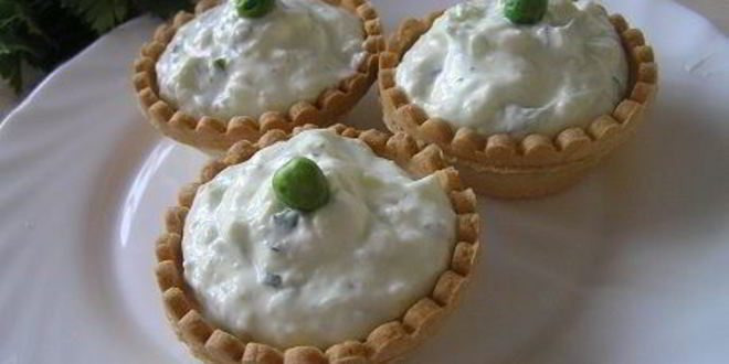 Рецепт тарталеток с сырным кремом и мятой