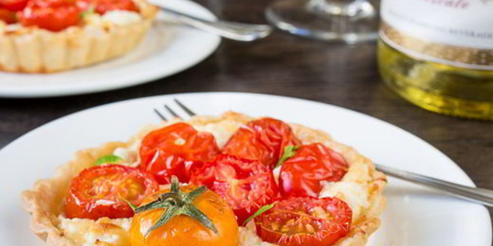 Как приготовить томатные тарталетки с сыром