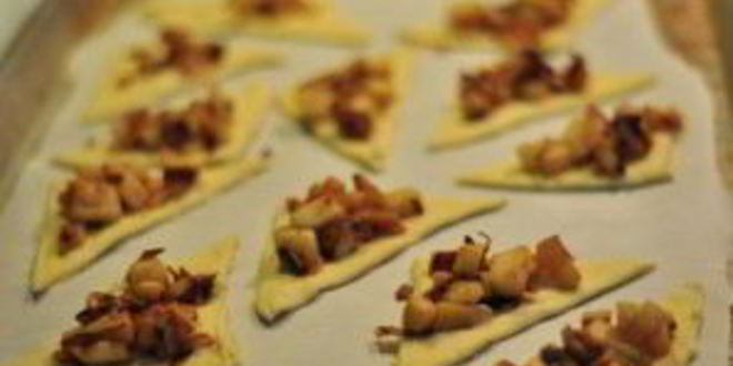 Рецепт яблочно-луковых тарталетки