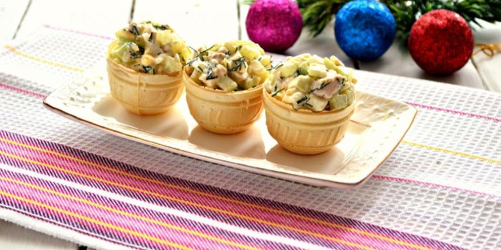 Как приготовить закуску из куриного мяса в тарталетках