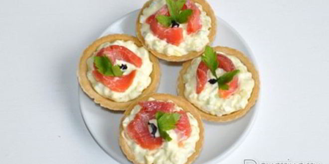 Рецепт закуски с красной рыбой в тарталетках