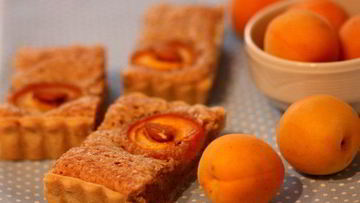 Рецепт Абрикосового тарта с миндальным кремом