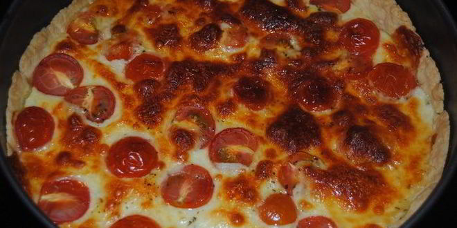 Рецепт тарта с помидорами и сыром