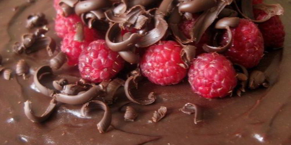 Как приготовить трюфельный тарт с малиной