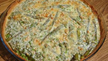 Рецепт Творожного тарта с зеленым горошком, спаржей и кедровыми орехами