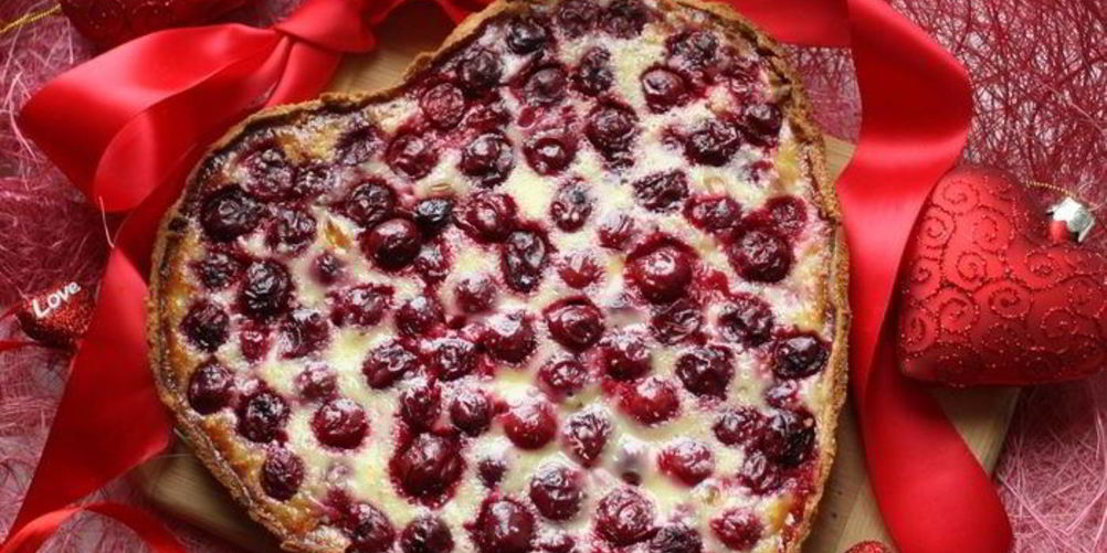 Как приготовить вишневый тарт с миндалем