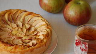 Рецепт Яблочного тарта с творожным кремом