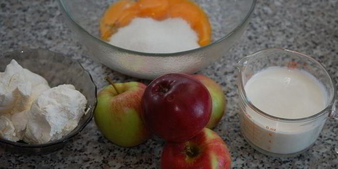 Рецепт яблочного тарта с творожным кремом