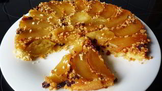Рецепт Яблочного тарта Татен с орешками и изюмом
