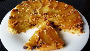 Рецепт Яблочного тарта Татен с орешками и изюмом