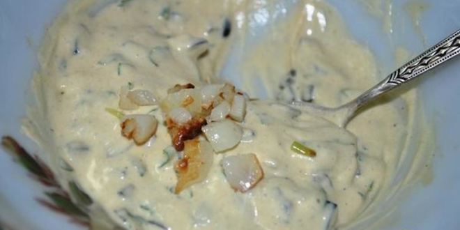 Рецепт тостов пикантных с креветками и маслинами