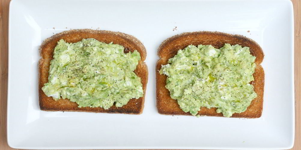 Как приготовить тосты с авокадо и сыром