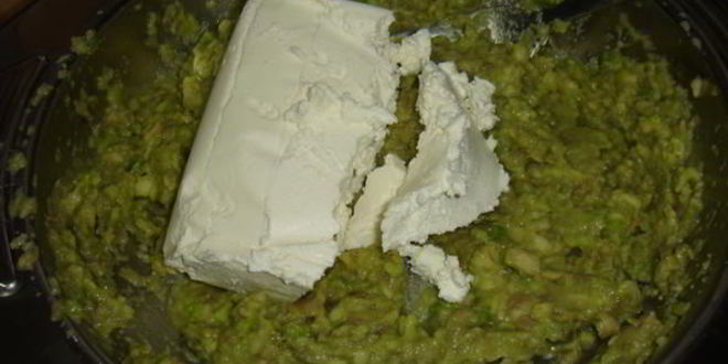 Рецепт тостов с авокадо и творогом