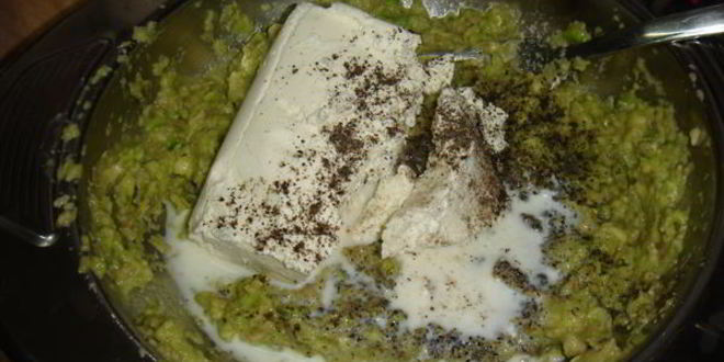 Рецепт тостов с авокадо и творогом