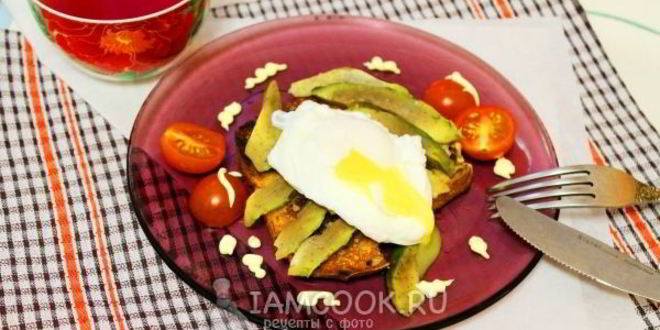 Рецепт тостов с авокадо и яйцом пашот