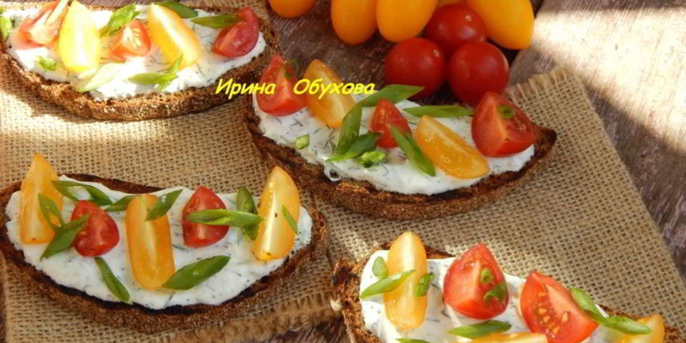 Как приготовить тосты с чесночным соусом и помидорками