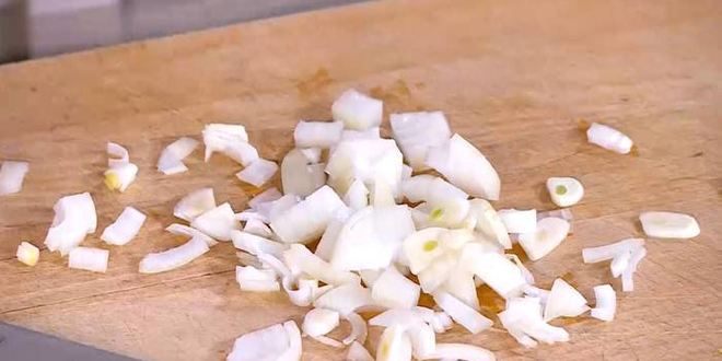 Рецепт тостов с куриной печенью, редиской и яйцом