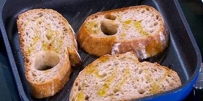 Рецепт тостов с цветной капустой в сырном соусе