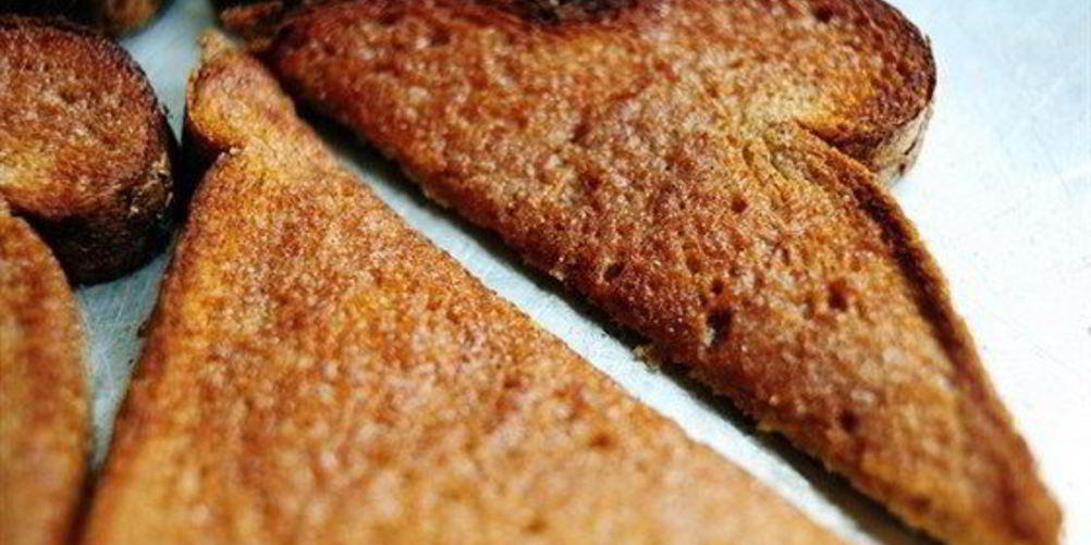 Как приготовить тосты со специями, запеченные в духовке