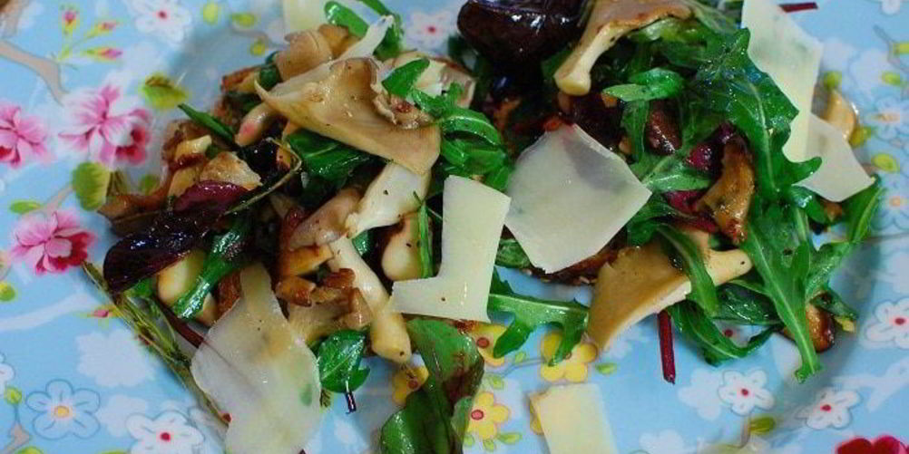 Как приготовить жареные грибы на тостах