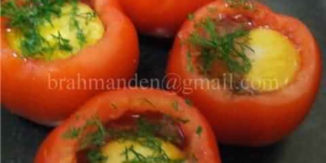 Рецепт глазуньи в помидоре