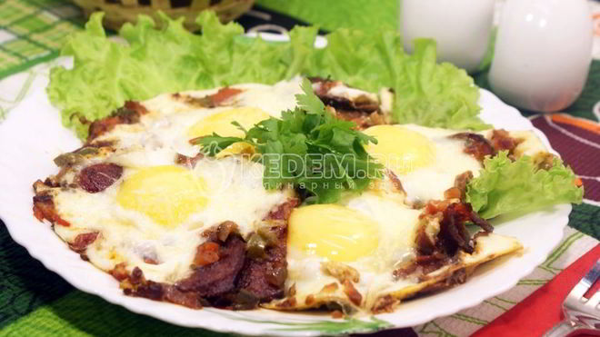 Рецепт яичницы глазунья