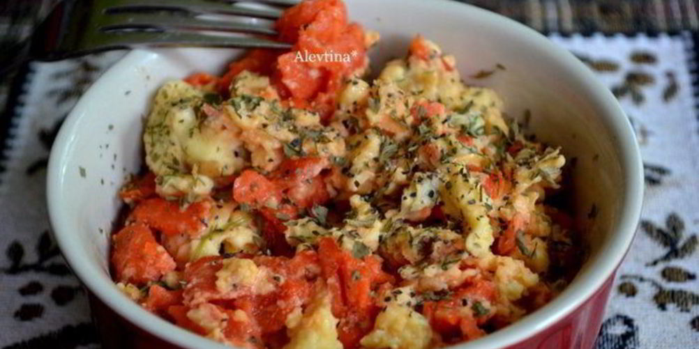 Как приготовить яичницу-болтунью с копченой семгой