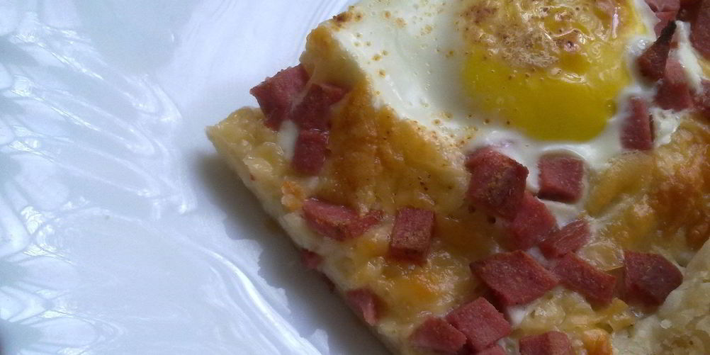 Как приготовить яичницу на слоеном тесте