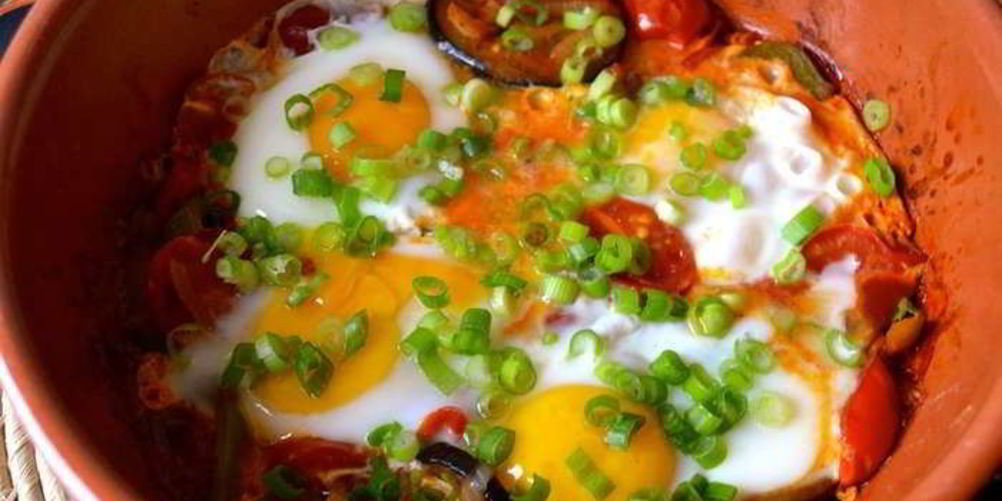 Как приготовить яичницу с баклажанами