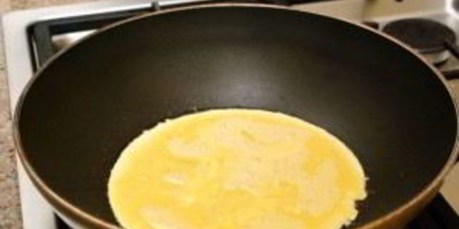 Рецепт яичницы с крабовыми палочками