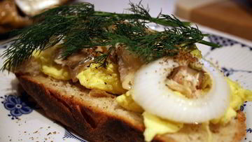 Рецепт Яичницы с селедкой