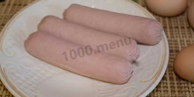 Рецепт яичницы сердечком с сосиской