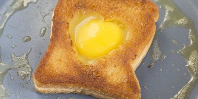 Рецепт яичницы в хлебе