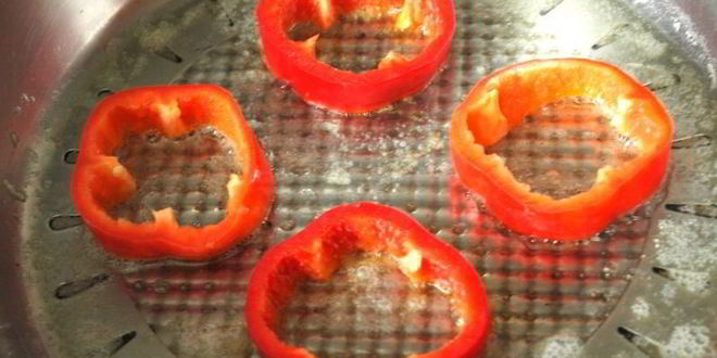 Рецепт яичницы в перце