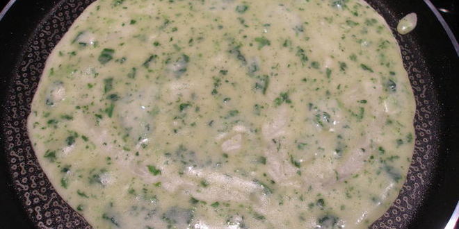 Рецепт яичницы в шпинатных блинчиках