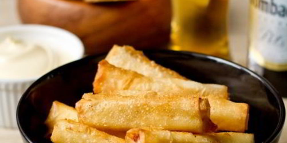 Как приготовить закуску из сулугуни в тесте фило