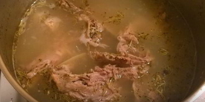 Рецепт праздничного заливного из утки с брусникой утиная история