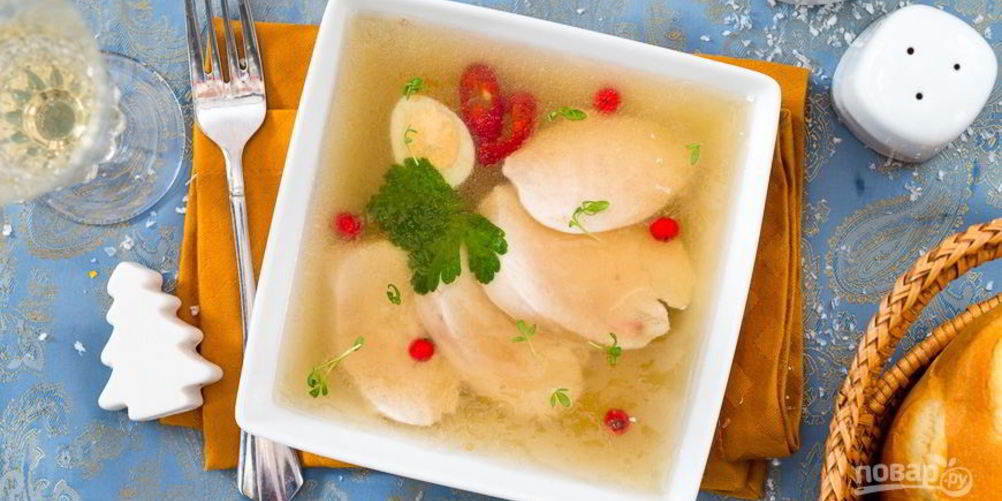 Как приготовить заливное из куриного филе с овощами