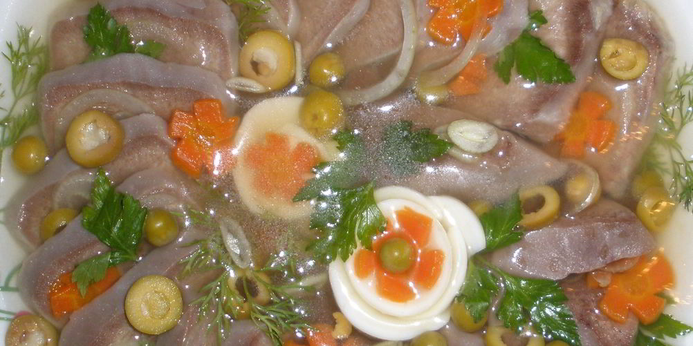 Как приготовить заливное из свиного языка