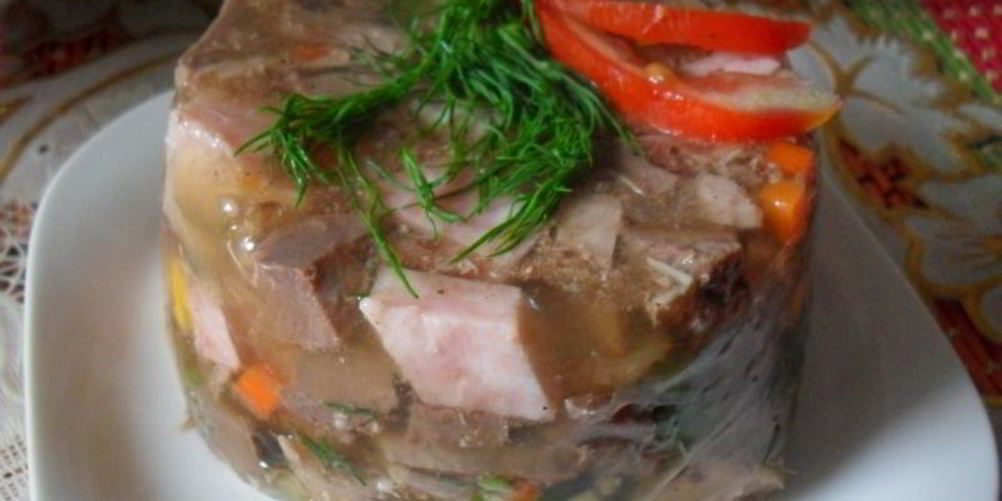 Как приготовить заливное праздничное трио