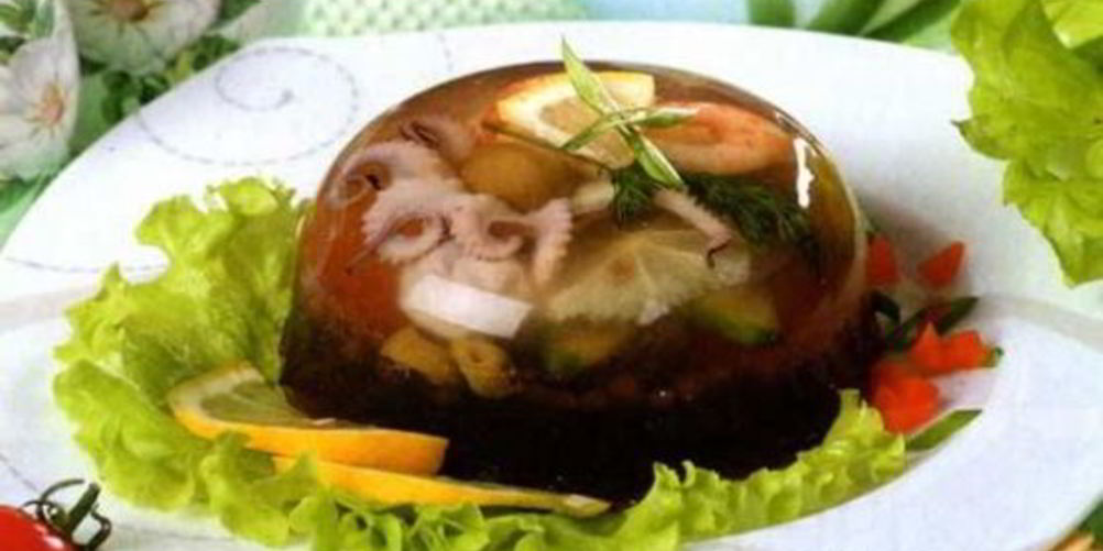 Как приготовить заливное с рыбой и морепродуктами