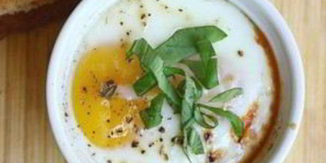 Рецепт запеченных яиц в томатном соусе