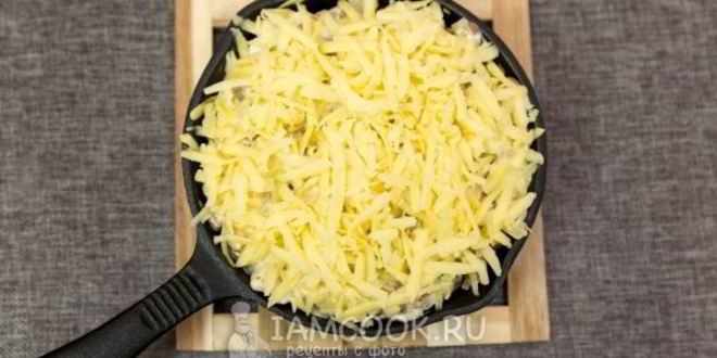 Рецепт жульена с курицей и грибами на сковороде